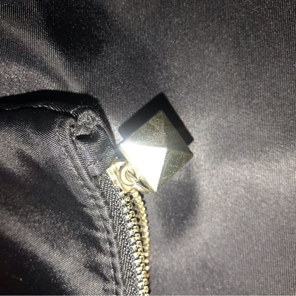 🥰just in 🥰Givenchy  perfume tote - Picture 4 of 5